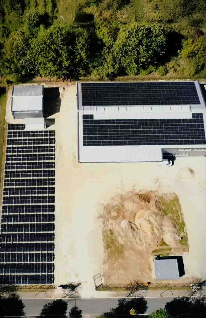 Freiflaechen-PV-Anlage bei der LeTaDo Weimar GmbH