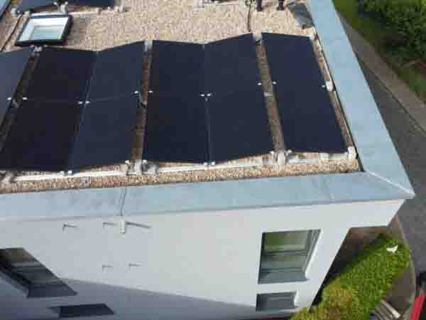 Ost-West Ausrichtung PV-Anlage optimal für Flachdach